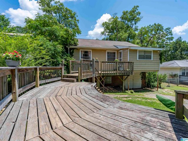 130 VINES AVENUE, Hueytown, AL 35023