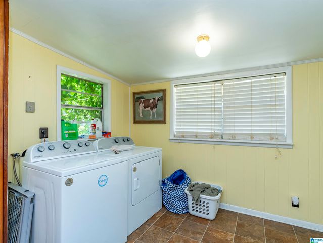 130 VINES AVENUE, Hueytown, AL 35023