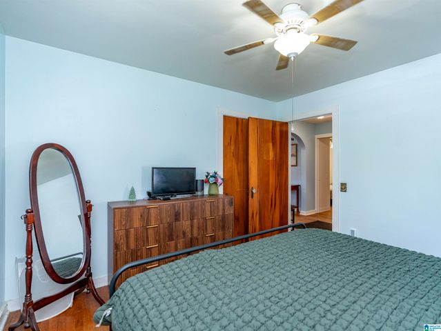 130 VINES AVENUE, Hueytown, AL 35023