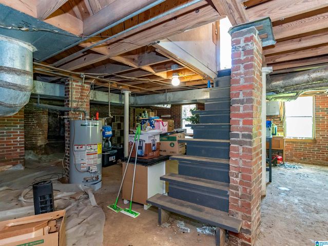 130 VINES AVENUE, Hueytown, AL 35023