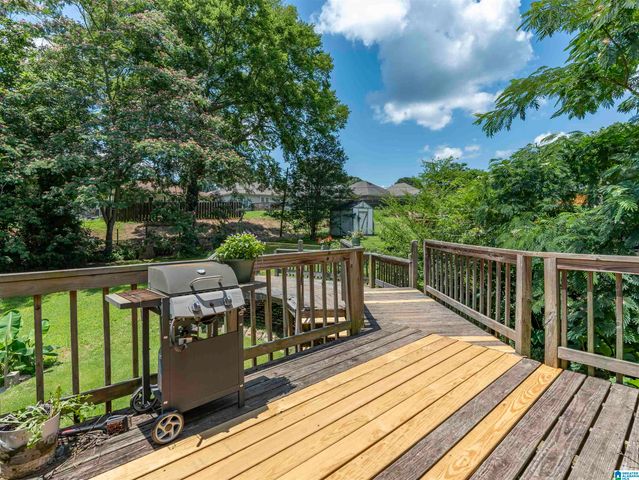 130 VINES AVENUE, Hueytown, AL 35023