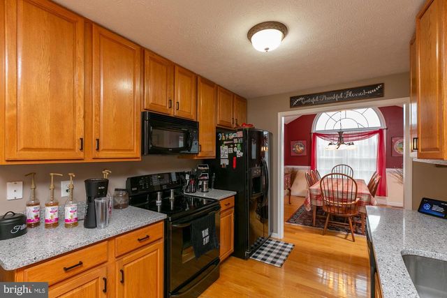 169 LURE CT, Inwood, WV 25428