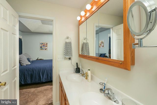 169 LURE CT, Inwood, WV 25428