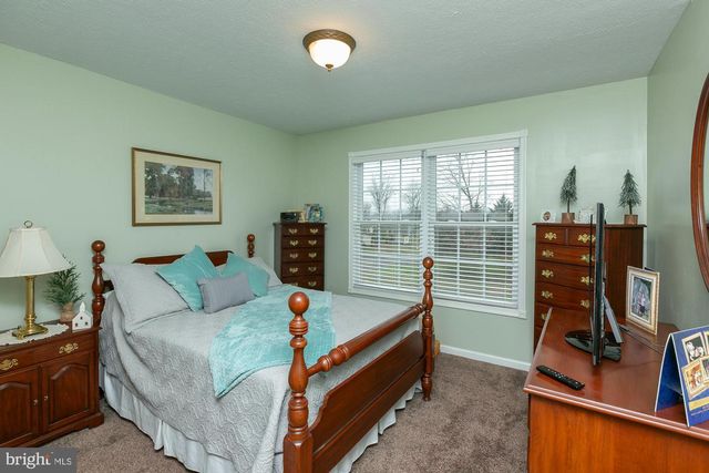 169 LURE CT, Inwood, WV 25428