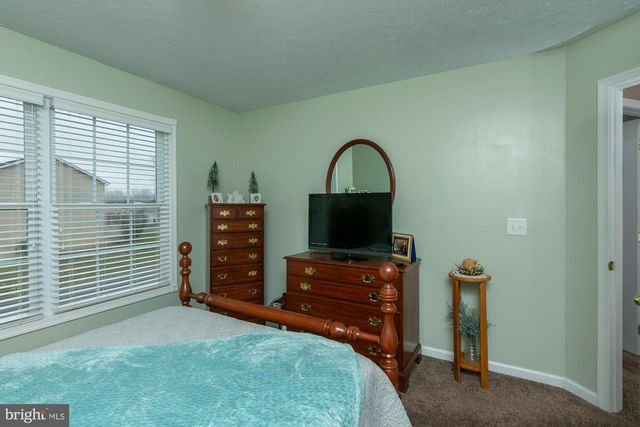 169 LURE CT, Inwood, WV 25428