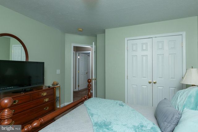 169 LURE CT, Inwood, WV 25428