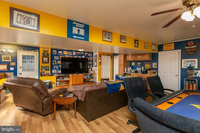 169 LURE CT, Inwood, WV 25428