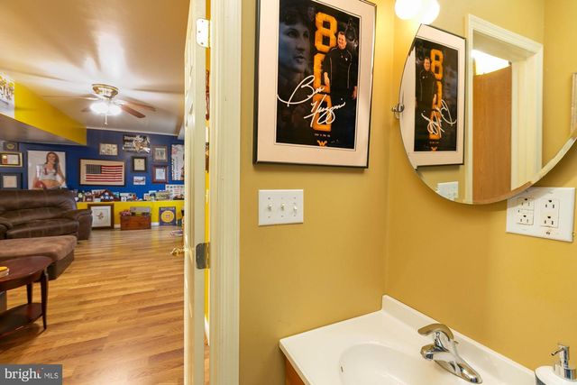 169 LURE CT, Inwood, WV 25428