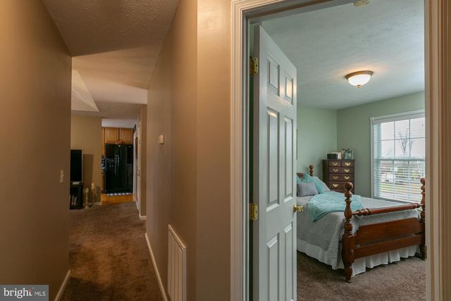 169 LURE CT, Inwood, WV 25428