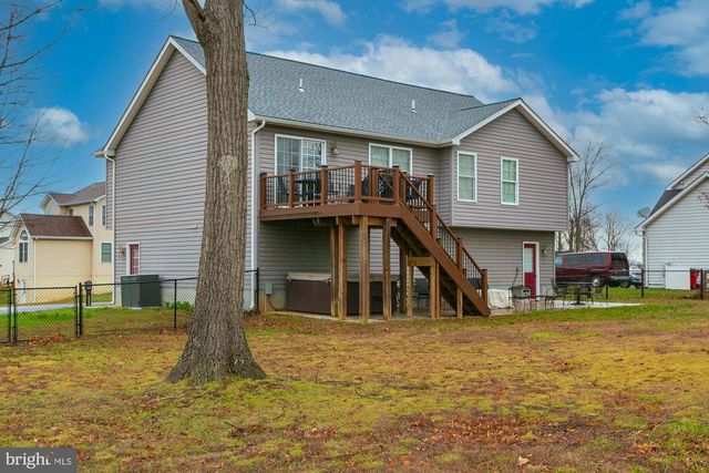 169 LURE CT, Inwood, WV 25428