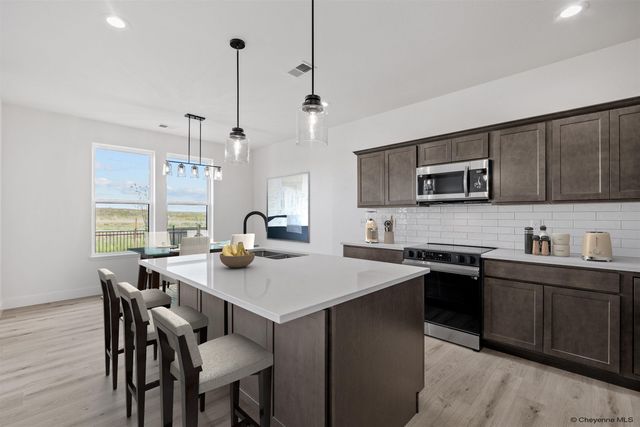 1424 BIG MEADOW DR, Cheyenne, WY 82007