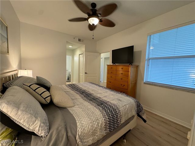 7615 Arbor Lakes CT 413, Naples, FL 34112