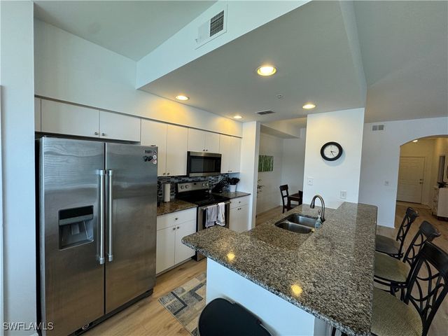 7615 Arbor Lakes CT 413, Naples, FL 34112