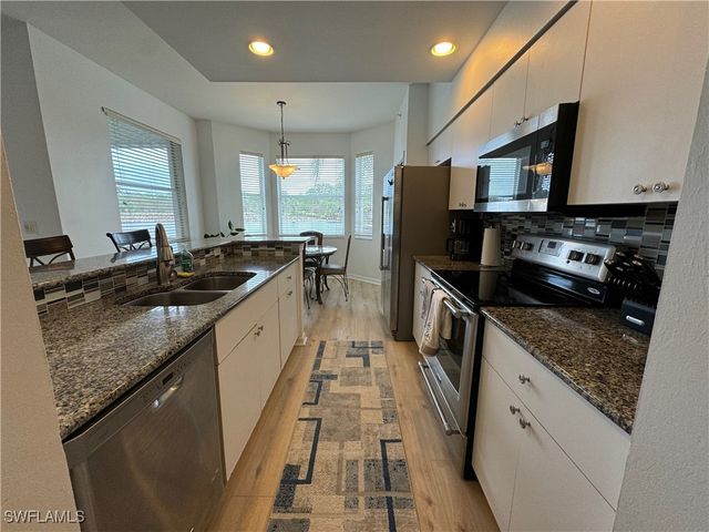 7615 Arbor Lakes CT 413, Naples, FL 34112