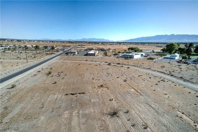 2140 East Jumping Fox Street, Pahrump, NV 89048