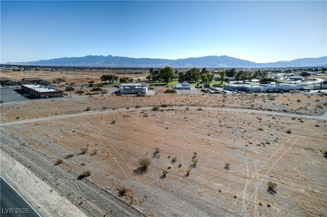 2140 East Jumping Fox Street, Pahrump, NV 89048