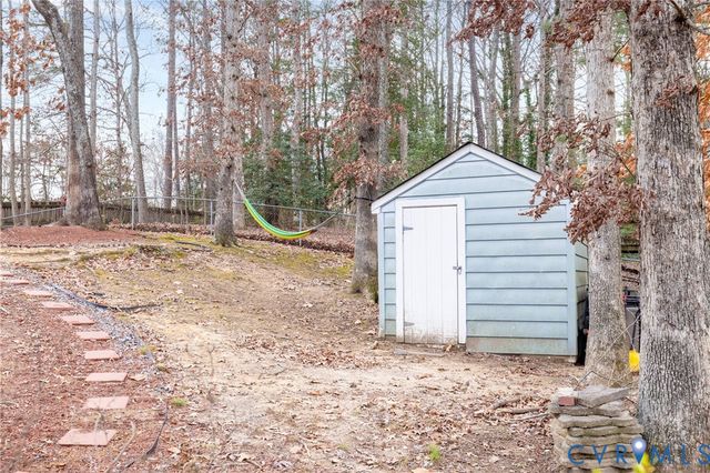 9013 Laureate Ln, Chesterfield, VA 23236