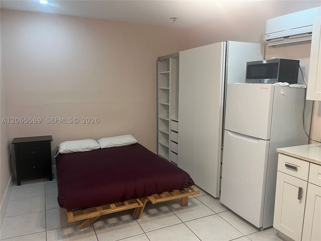 1111 NW 79th Way 0, Pembroke Pines, FL 33024