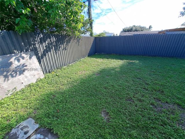 1111 NW 79th Way 0, Pembroke Pines, FL 33024
