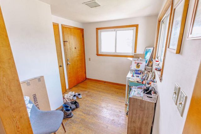 3813 E Barnard Avenue, Cudahy, WI 53110