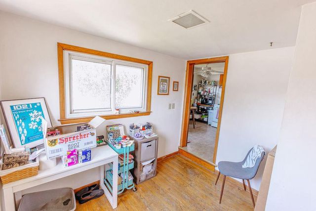 3813 E Barnard Avenue, Cudahy, WI 53110