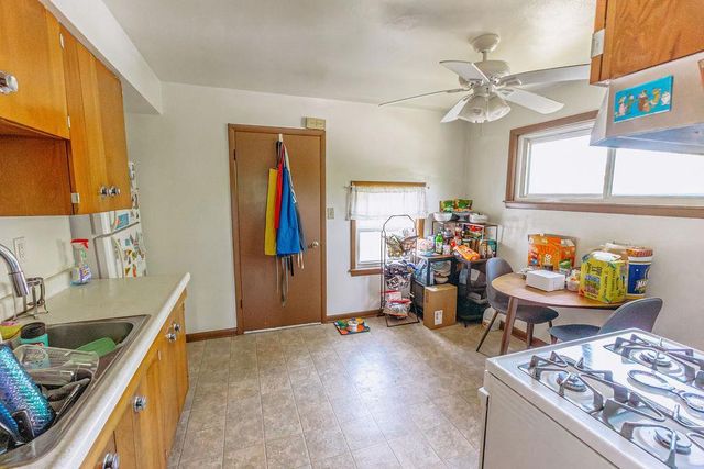 3813 E Barnard Avenue, Cudahy, WI 53110