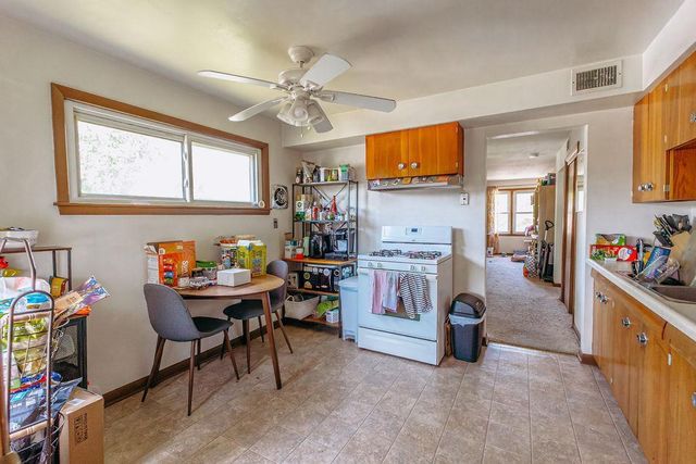 3813 E Barnard Avenue, Cudahy, WI 53110