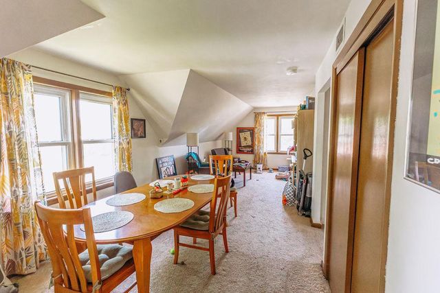3813 E Barnard Avenue, Cudahy, WI 53110