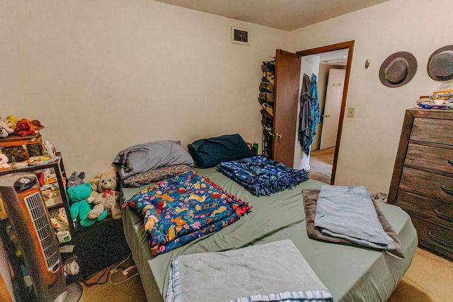 3813 E Barnard Avenue, Cudahy, WI 53110