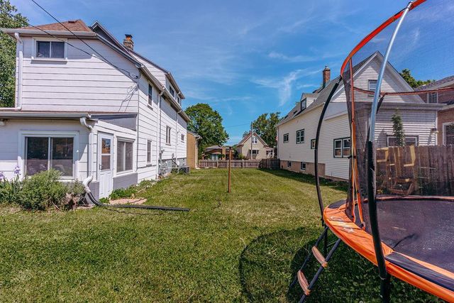 3813 E Barnard Avenue, Cudahy, WI 53110