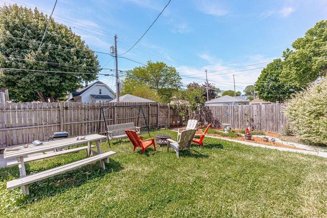 3813 E Barnard Avenue, Cudahy, WI 53110