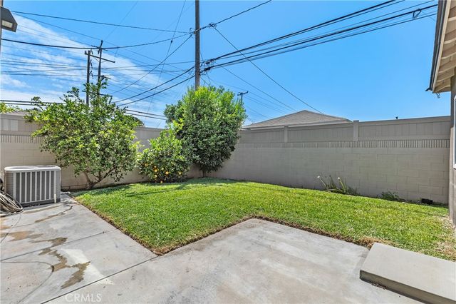4507 Nipomo, Lakewood, CA 90713