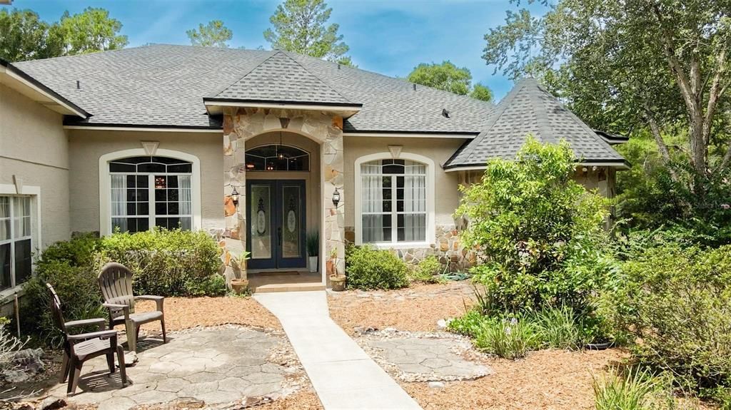 700 VALLEY STREAM DRIVE, Geneva, FL 32732
