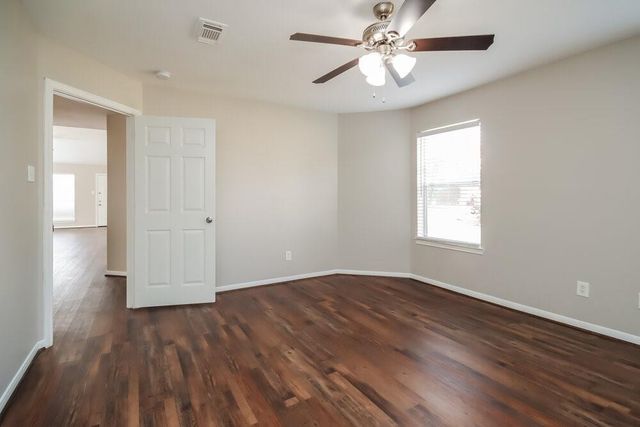 7457 Parkland Manor Drive, Cypress, TX 77433