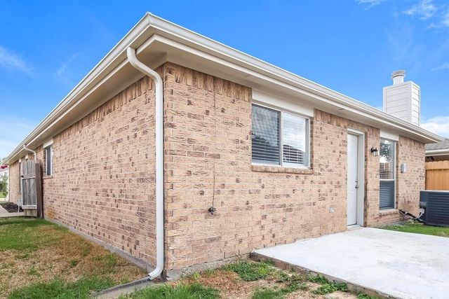 7457 Parkland Manor Drive, Cypress, TX 77433