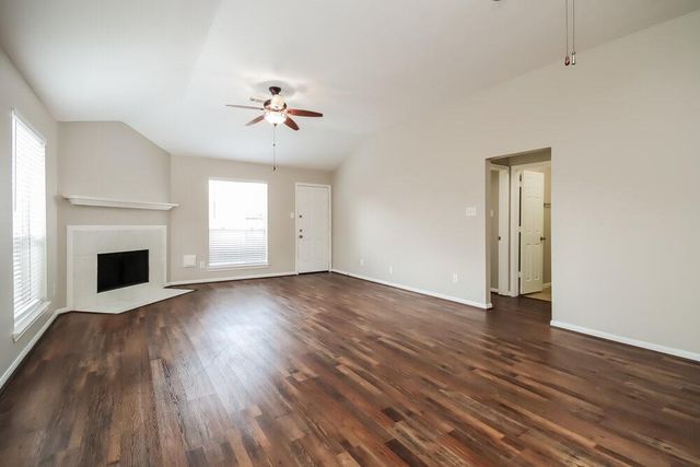 7457 Parkland Manor Drive, Cypress, TX 77433