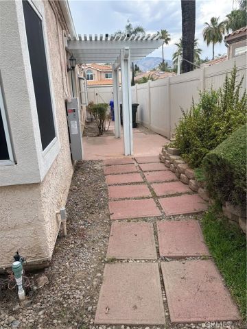7149 Rockspring, Highland, CA 92346