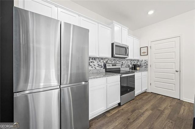 1526 Battle Brook Drive, Conyers, GA 30012