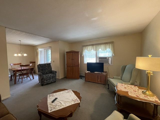 25 Baycrest Dr Apt 604, South Burlington, VT 05403