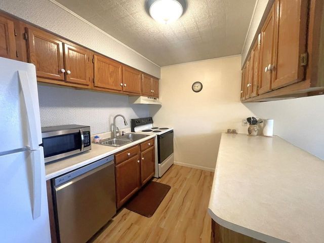 25 Baycrest Dr Apt 604, South Burlington, VT 05403