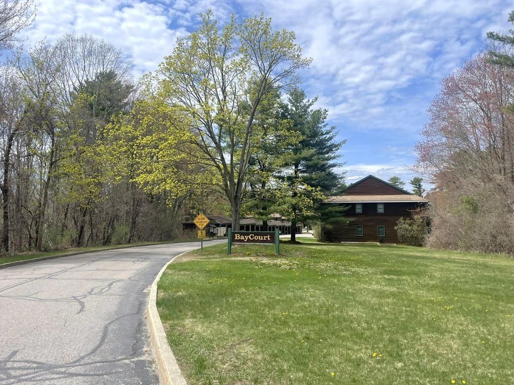 25 Baycrest Dr Apt 604, South Burlington, VT 05403