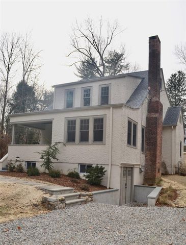 82 Douglas Road, Chappaqua, NY 10514