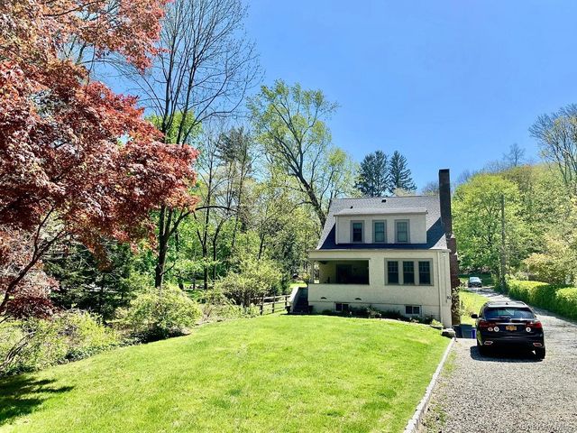 82 Douglas Road, Chappaqua, NY 10514