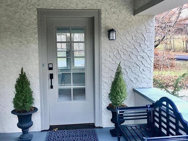 82 Douglas Road, Chappaqua, NY 10514