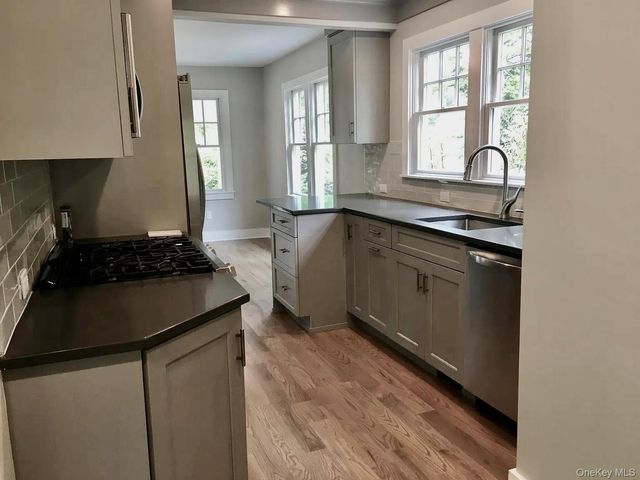 82 Douglas Road, Chappaqua, NY 10514
