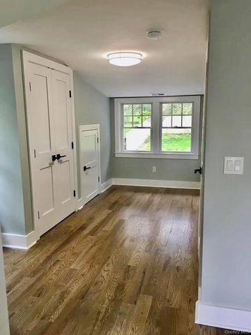 82 Douglas Road, Chappaqua, NY 10514