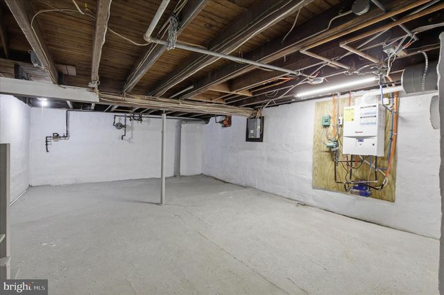 41-E WASHINGTON ST, Topton, PA 19562