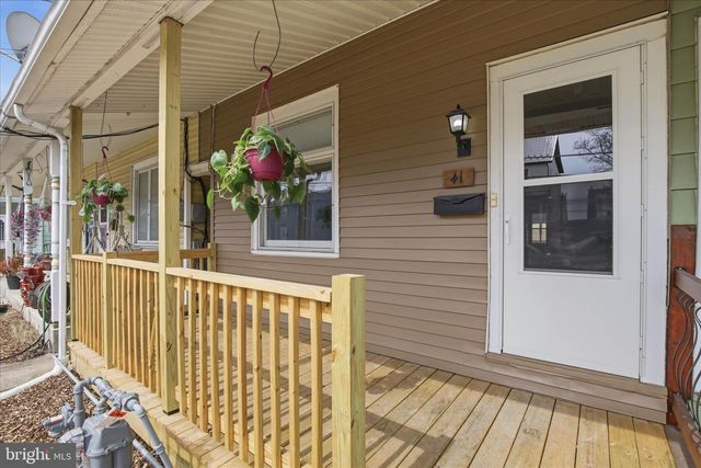 41-E WASHINGTON ST, Topton, PA 19562