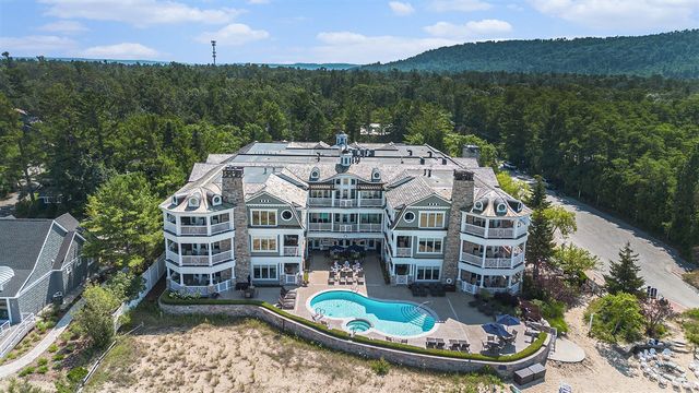 5707 S Lake Street 5A, Glen Arbor, MI 49636