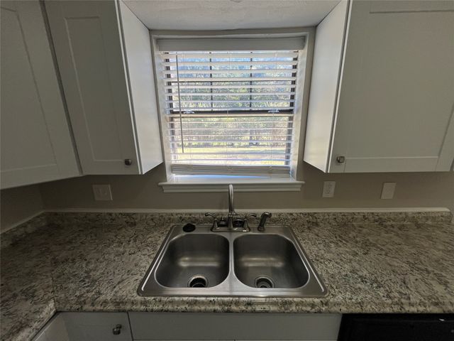 272 Buttercup Lane, Dallas, TX 75217